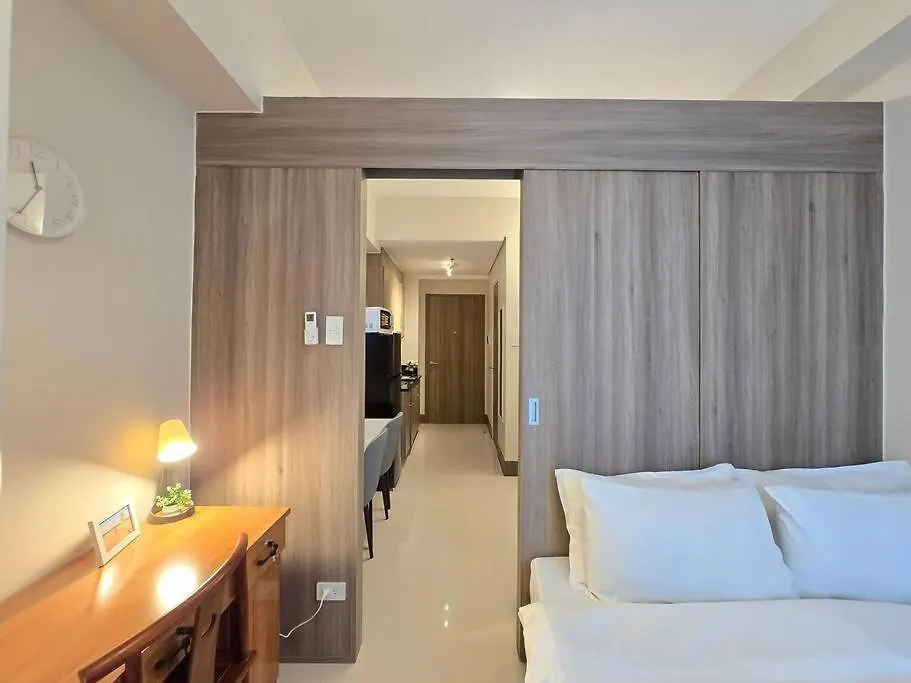 Apartment 1Br Unit Condotel W Balcony Fame Residences #Fm58 Manila